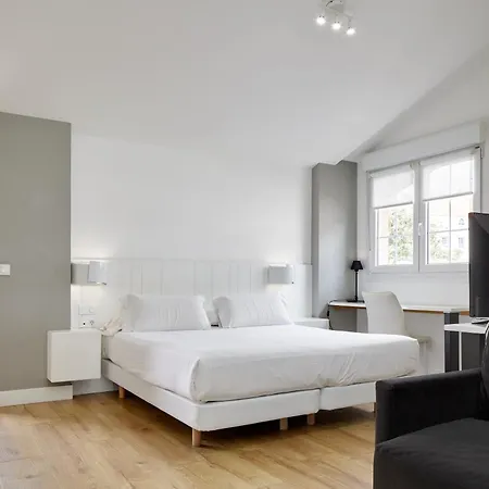 Flysch فندق زومايا