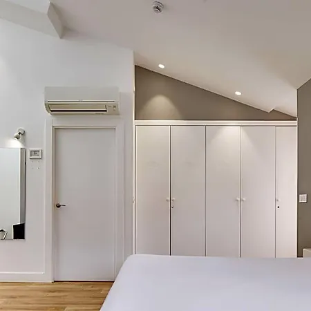 Hotel Flysch 2*