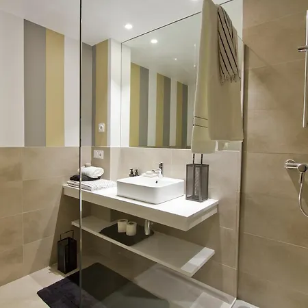 Hotel Flysch 2*