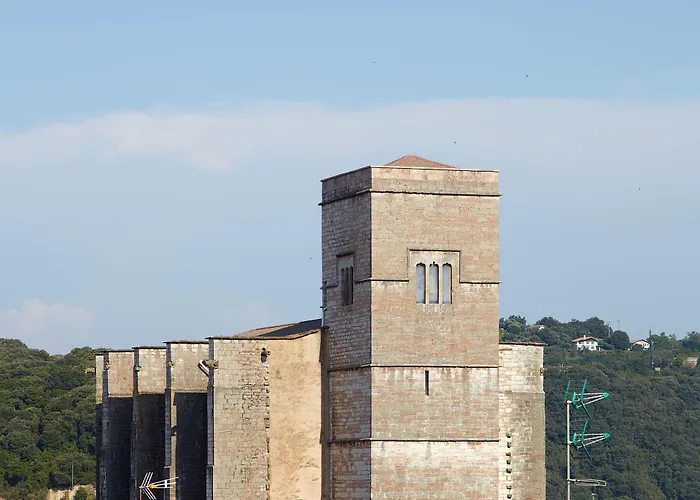 Flysch Отель 2*